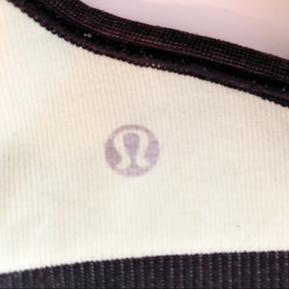 Lululemon Flow Chevron Weave Knit Sports Bra - Picture 6 of 13